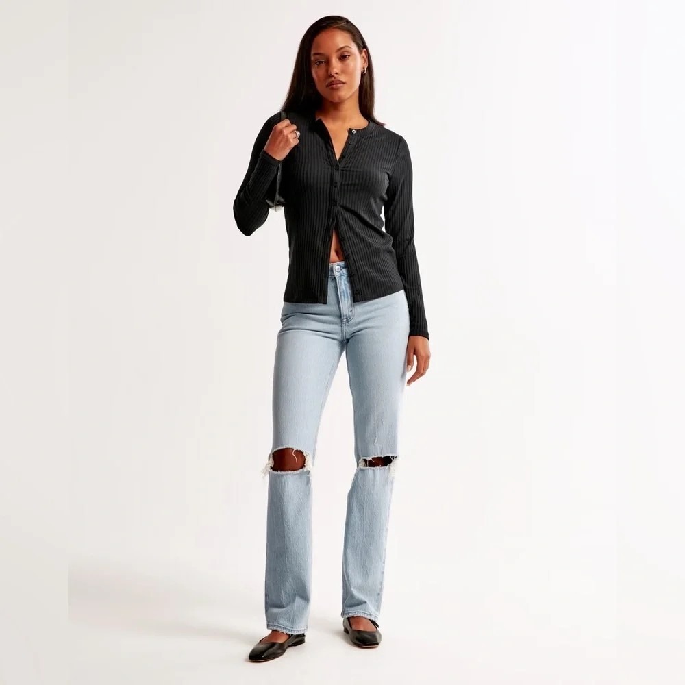Abercrombie & Fitch Mid Rise 90's Straight Jeans In Light Wash- Size 30 Regular